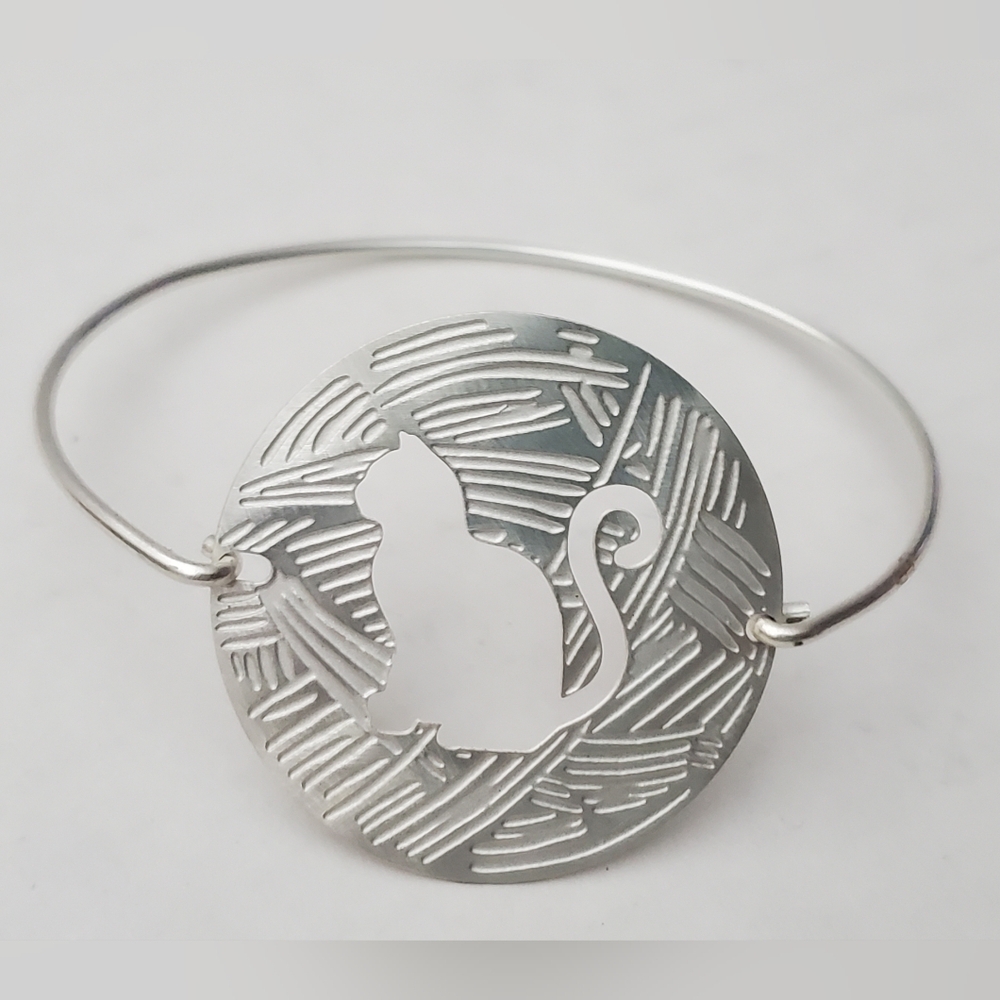 Ras Silver Plated Cat Cutout Bracelet